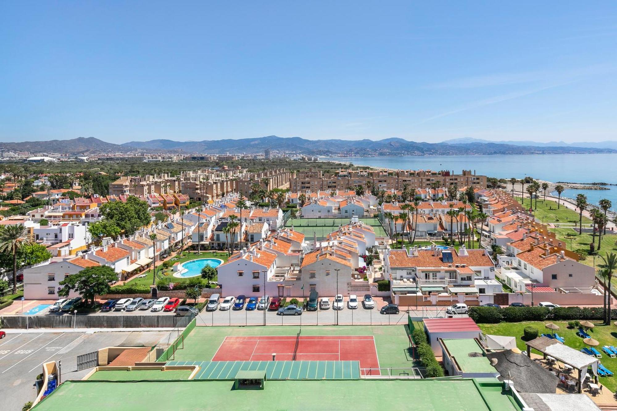 Sol Guadalmar Hotel Malaga Exterior photo